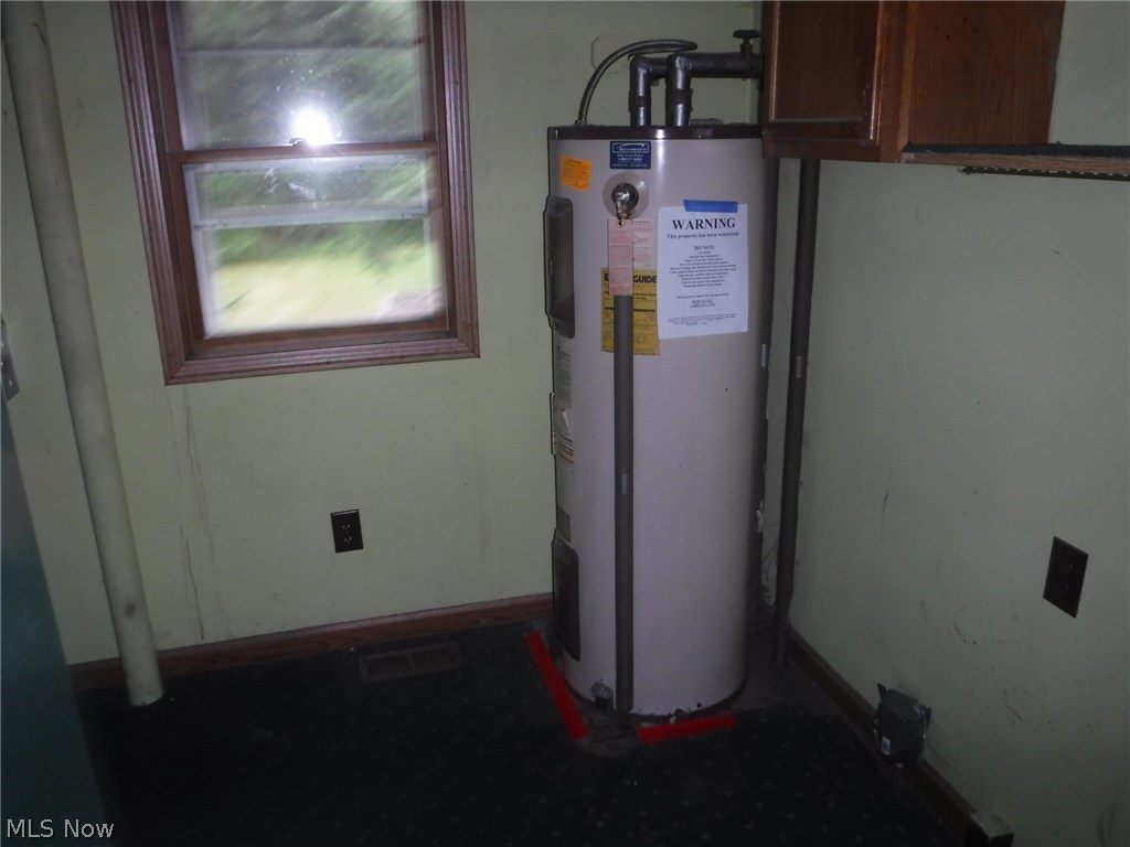 Kiwanis Lake - Residential