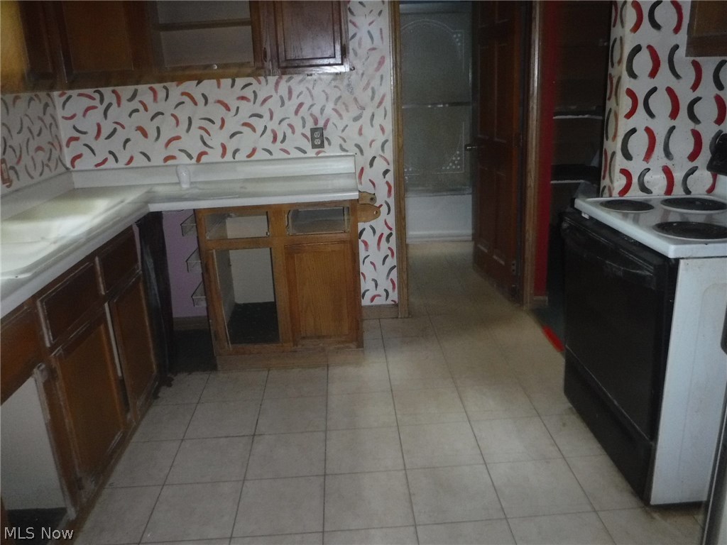 Kiwanis Lake - Residential