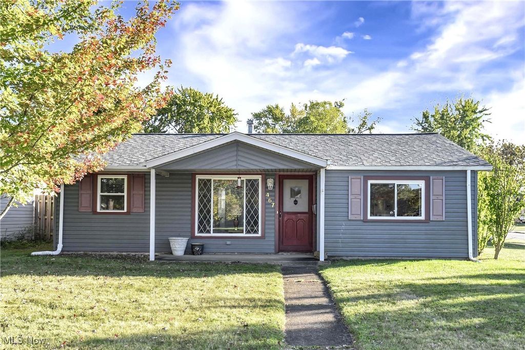Photo of 467 Birchwood Drive, Berea, OH 44017 (MLS # 5164286)