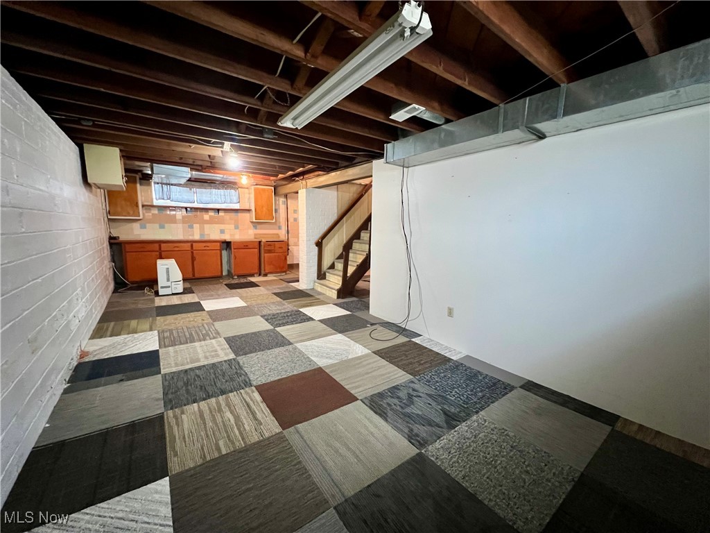 Cleveland, Ohio 44135, United States, 2 Bedrooms Bedrooms, ,2 BathroomsBathrooms,Residential,Pending,81006