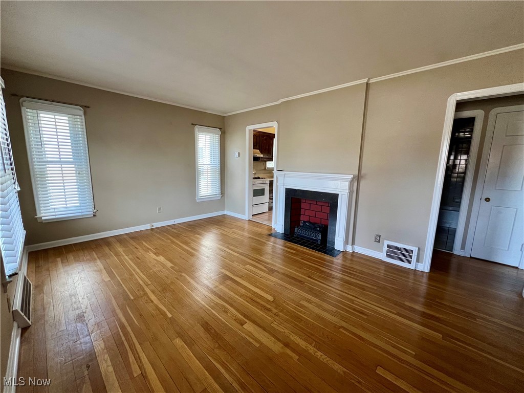 Cleveland, Ohio 44135, United States, 2 Bedrooms Bedrooms, ,2 BathroomsBathrooms,Residential,Pending,81006