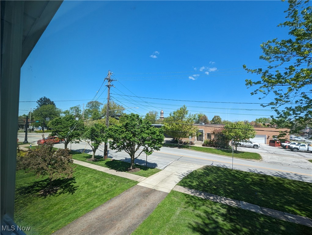 206 S Hambden Street, Chardon, Ohio image 40