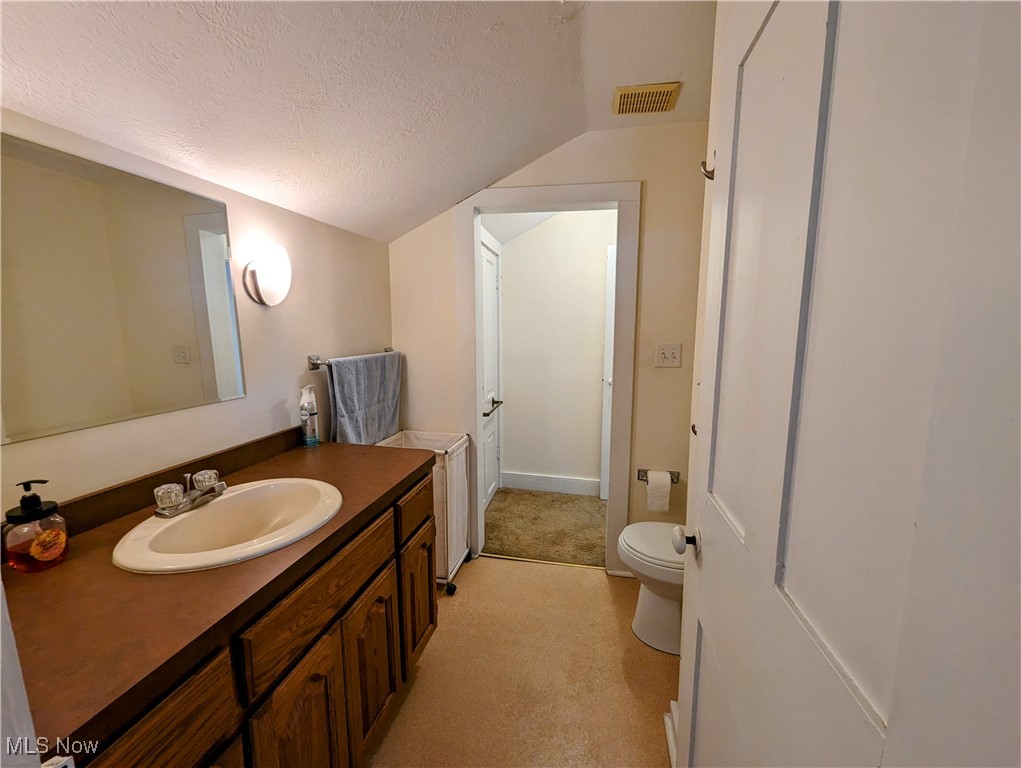 206 S Hambden Street, Chardon, Ohio image 37