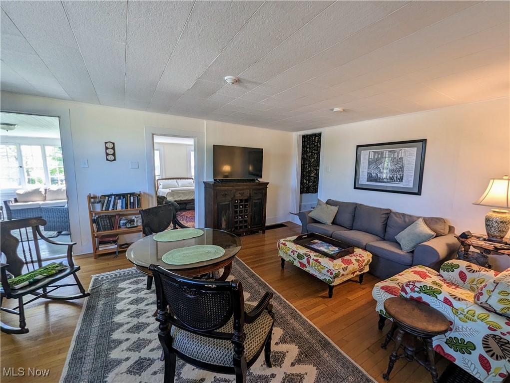 206 S Hambden Street, Chardon, Ohio image 17