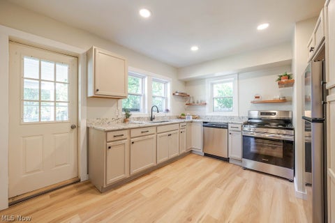 Tiny photo for 2239 Lake Road RD, Akron, OH 44312 (MLS # 5251905)