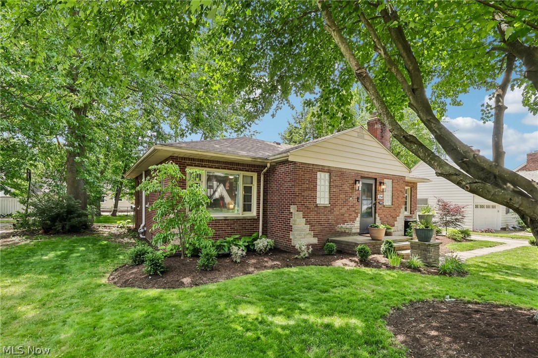 214 Kenwick Drive