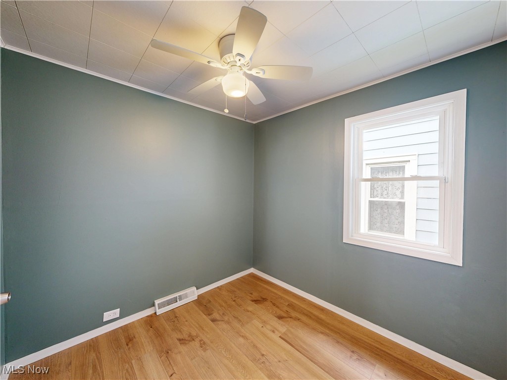 7600 Lawn Avenue, Cleveland, Ohio image 16