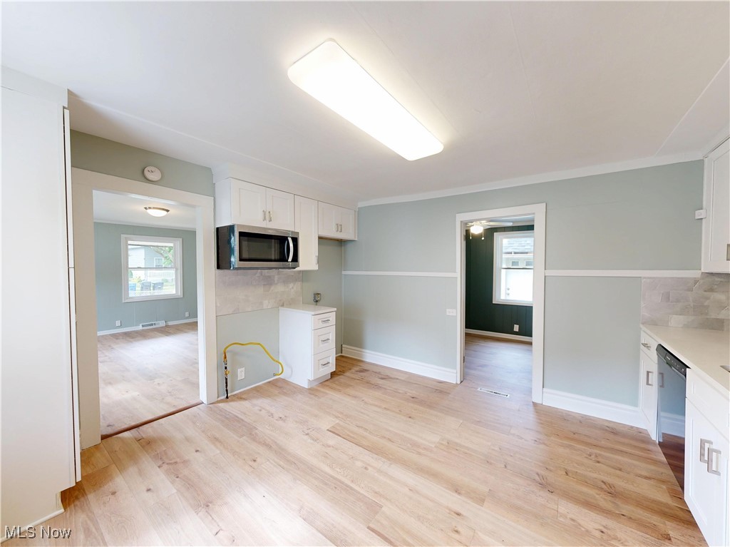 7600 Lawn Avenue, Cleveland, Ohio image 6