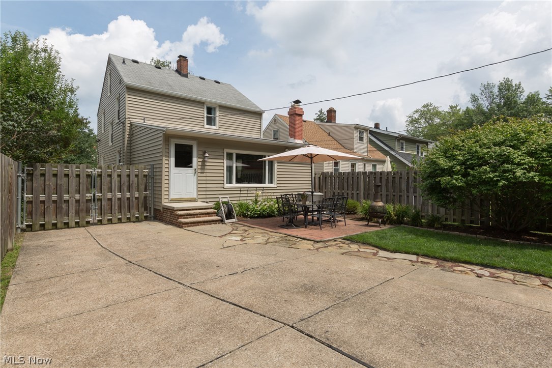 Lorain Woods - Residential