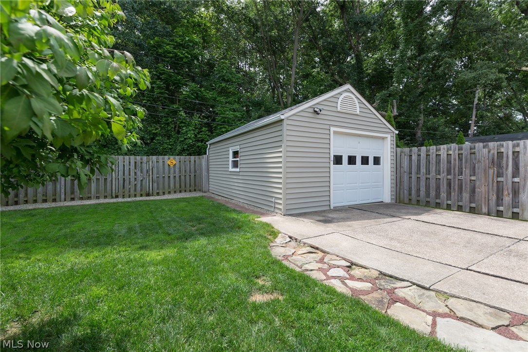 Lorain Woods - Residential