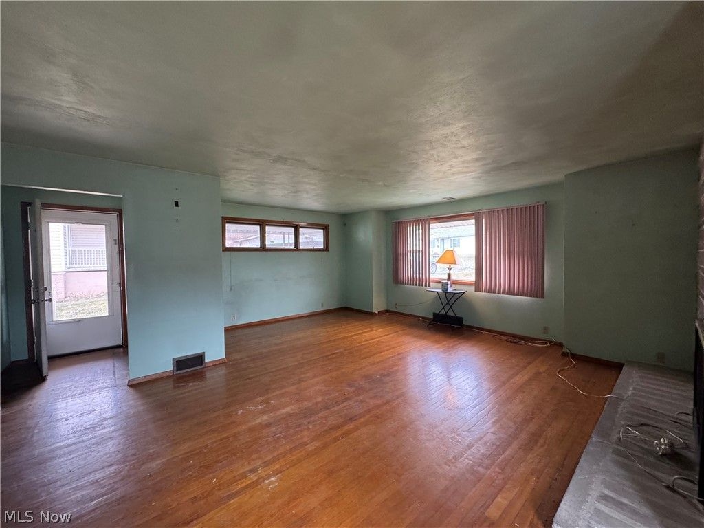 Photo of 55400 Wabash Street, Bridgeport, OH 43912 (MLS # 5188945)