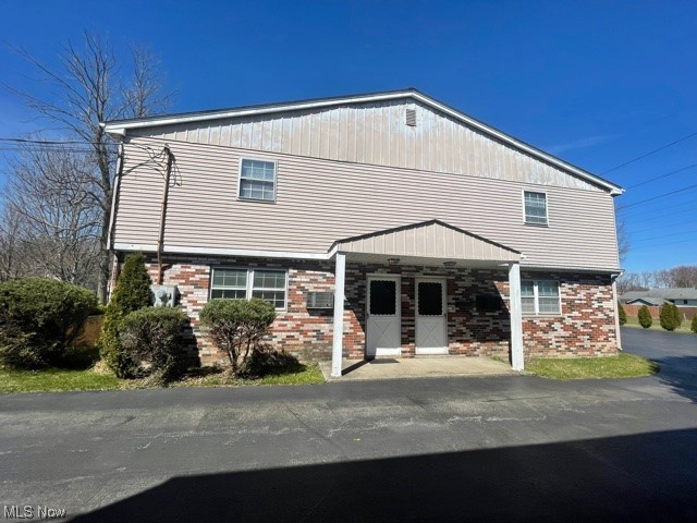 Hopkins Heights - Residential Lease