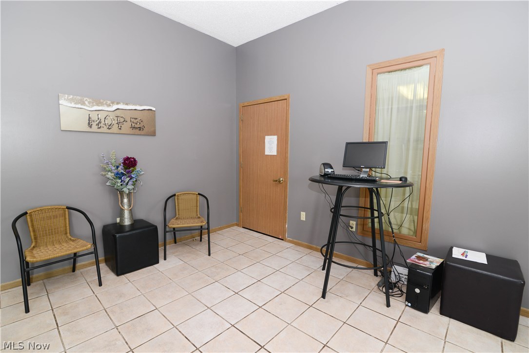 Bev Road Professional - Commercial Sale