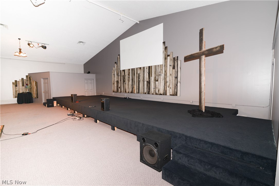 Bev Road Professional - Commercial Sale