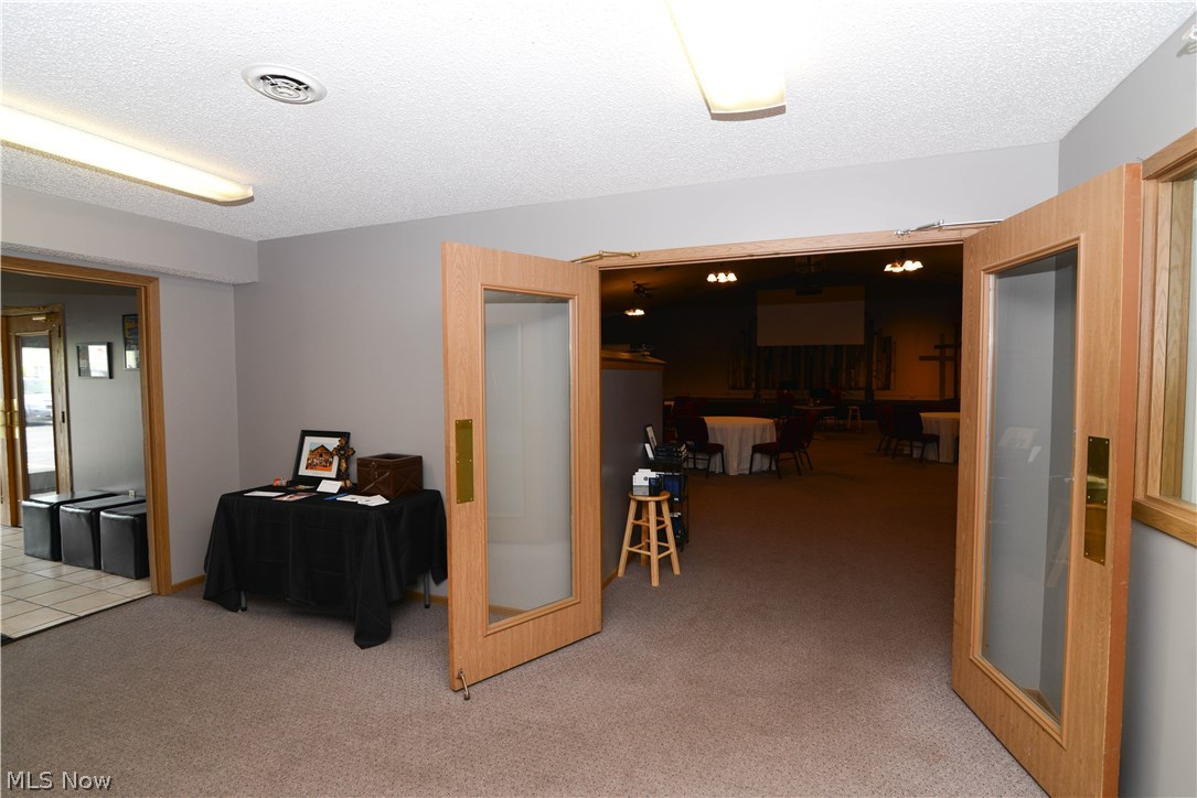 Bev Road Professional - Commercial Sale