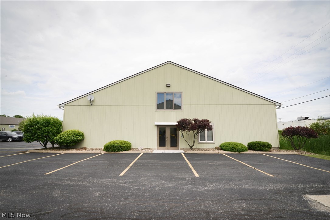 Bev Road Professional - Commercial Sale