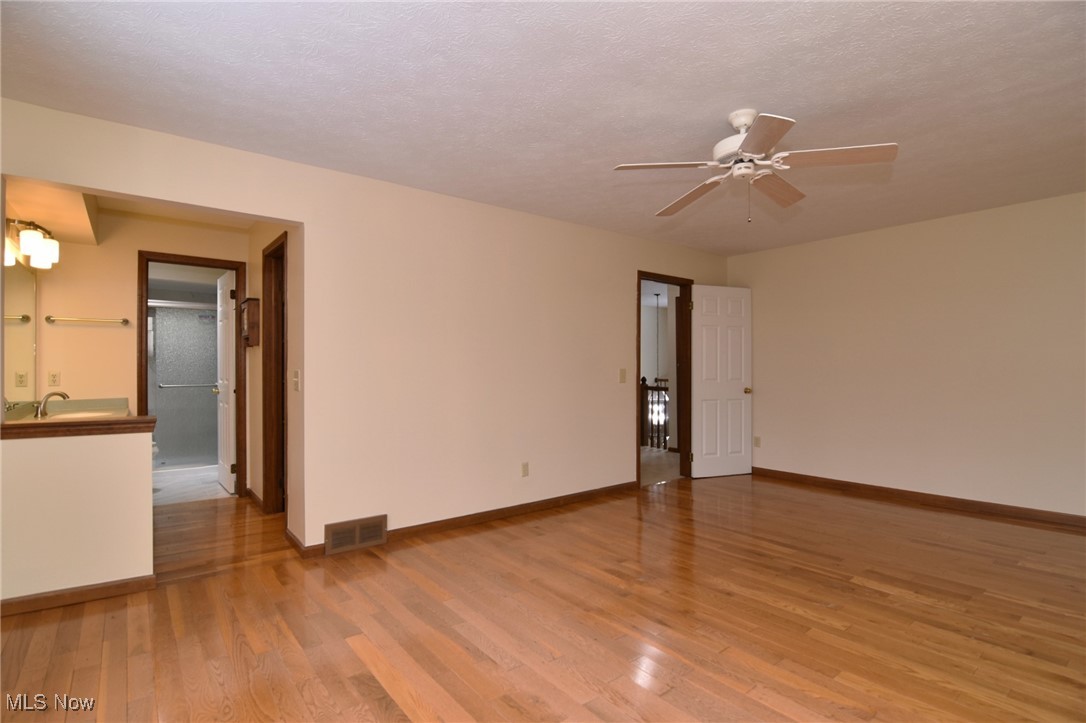 Solon, Ohio 44139, United States, 4 Bedrooms Bedrooms, ,3 BathroomsBathrooms,Residential,Pending,20175