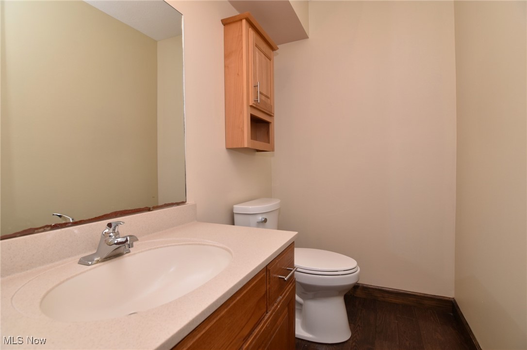 Solon, Ohio 44139, United States, 4 Bedrooms Bedrooms, ,3 BathroomsBathrooms,Residential,Pending,20175