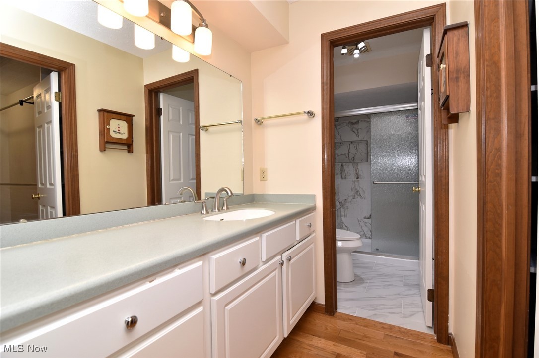 Solon, Ohio 44139, United States, 4 Bedrooms Bedrooms, ,3 BathroomsBathrooms,Residential,Pending,20175