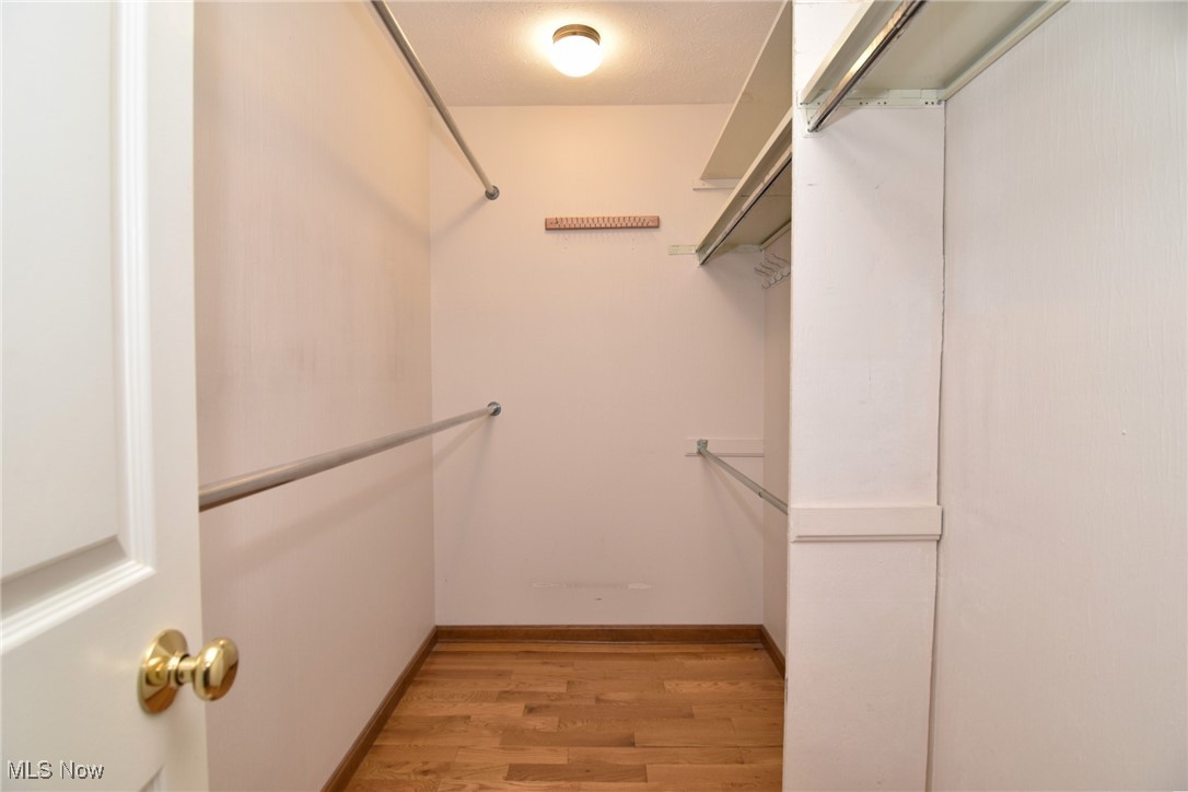 Solon, Ohio 44139, United States, 4 Bedrooms Bedrooms, ,3 BathroomsBathrooms,Residential,Pending,20175