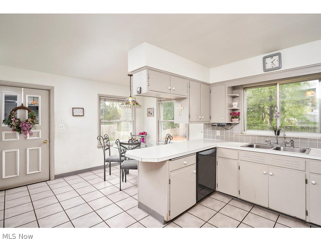 Sunset View - Residential