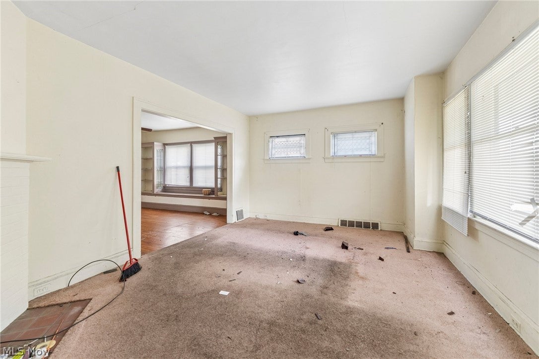 3526 E 146th Street