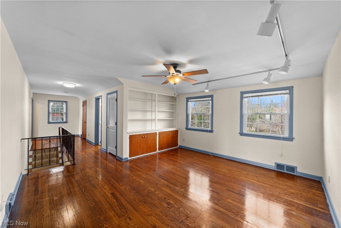 Country Club Estates - Residential Lease