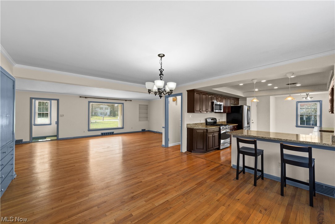 Country Club Estates - Residential Lease