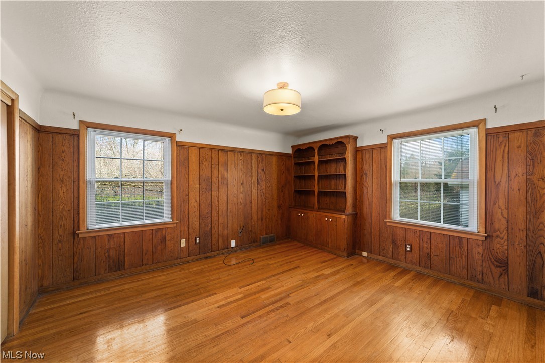 Country Club Estates - Residential Lease