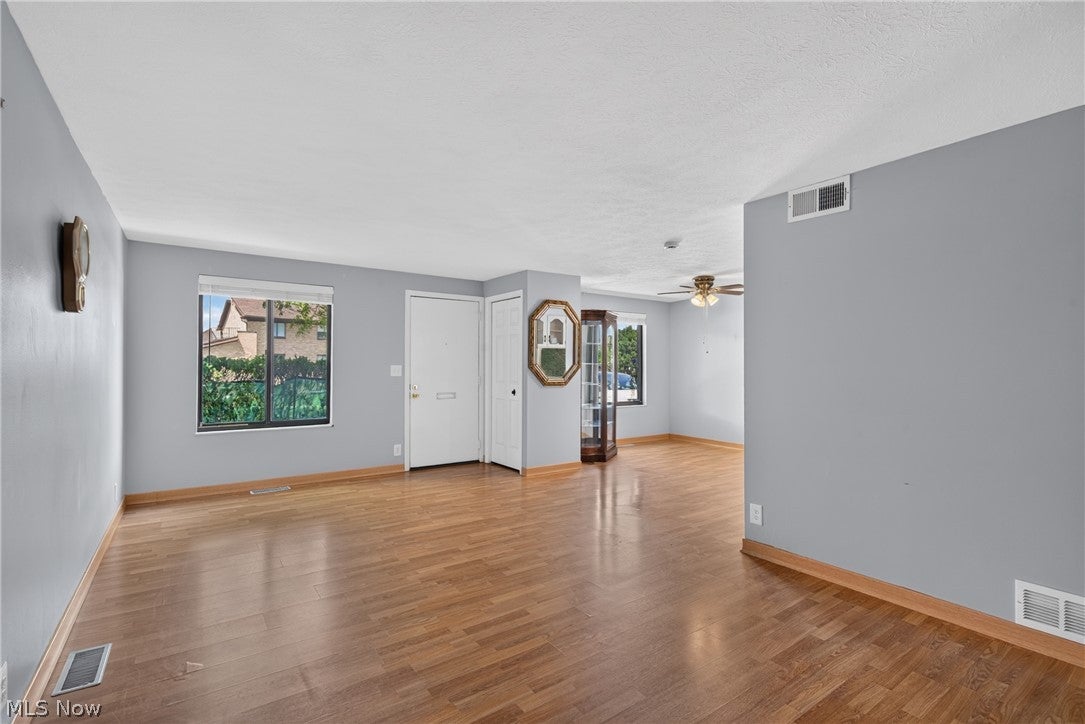 533 Tollis Parkway 1-02