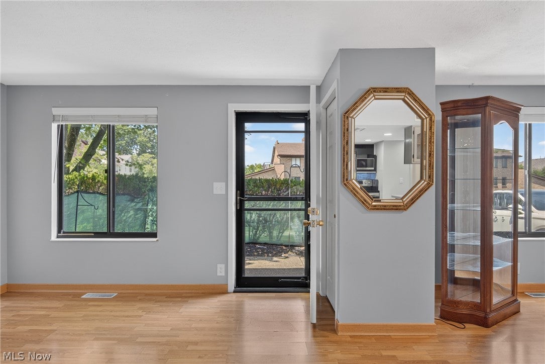 533 Tollis Parkway 1-02