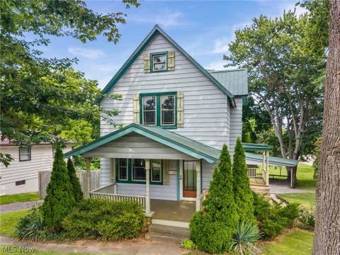 Homes For Sale - 957 Cleveland Avenue<br/> Amherst, OH 44001