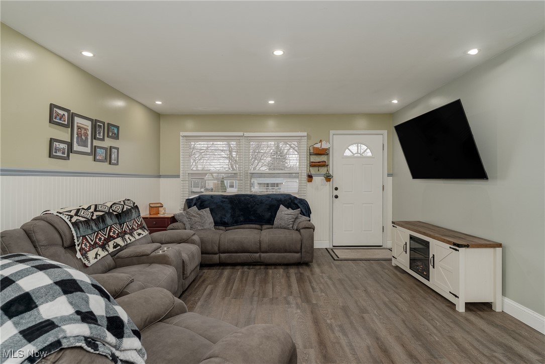 340 Birch Hill Drive, Medina, Ohio image 3