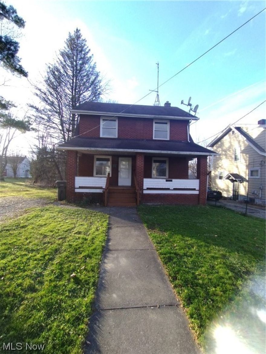 Perfect for a single family, this 3bedroom 1 bathroom home features large spacious rooms and a brick/frame exterior. This home will not be available for long. Contact our office to inquire about this home. Additional pictures will be available soon.