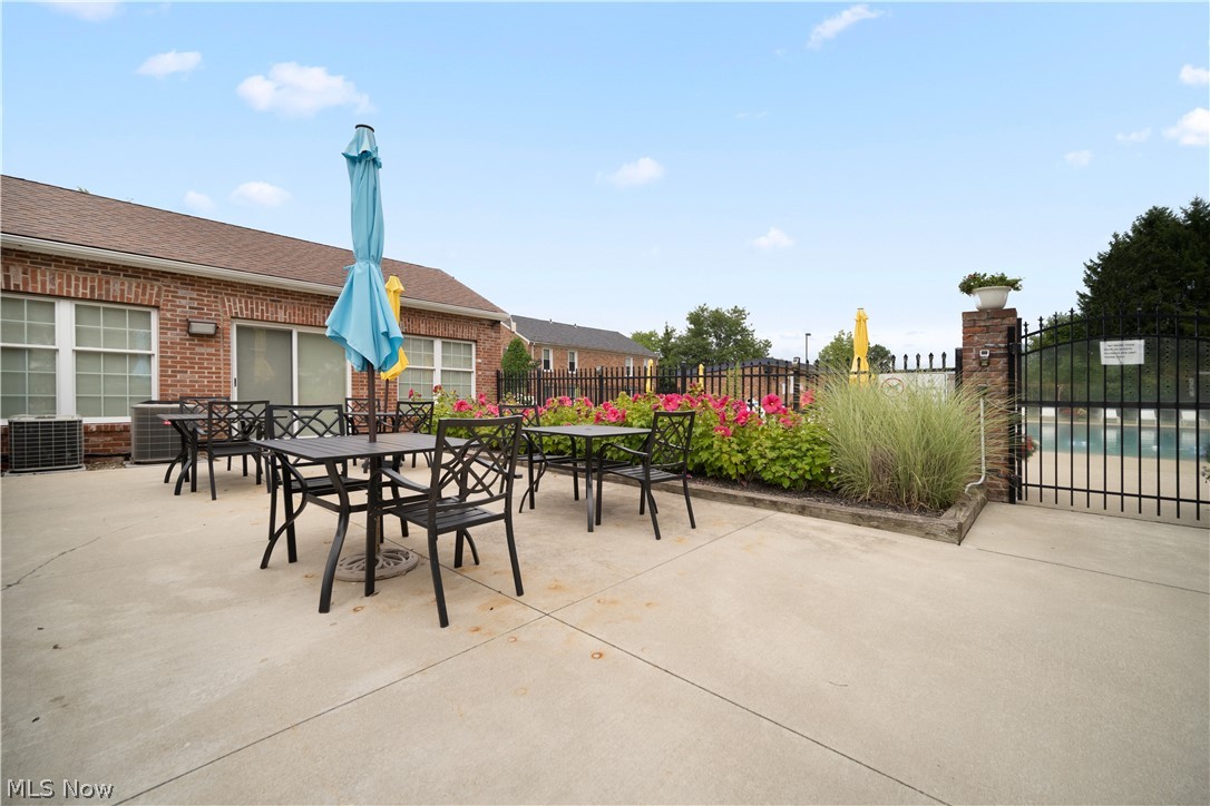 Georgetown/Lyndhurstcondo - Residential