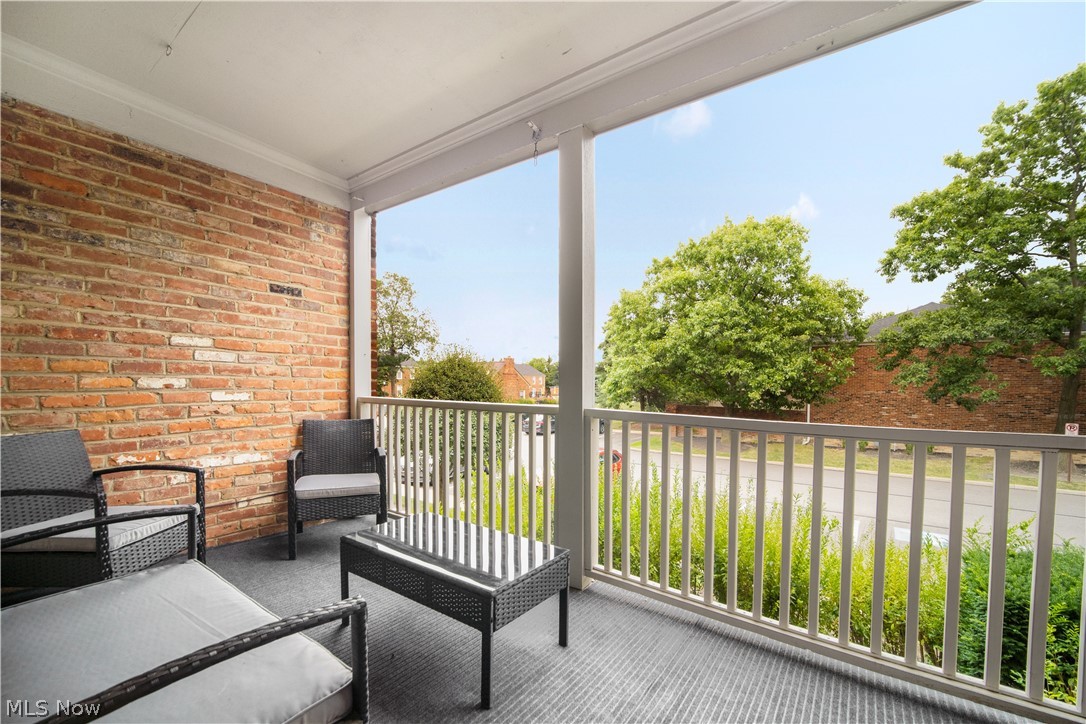 Georgetown/Lyndhurstcondo - Residential