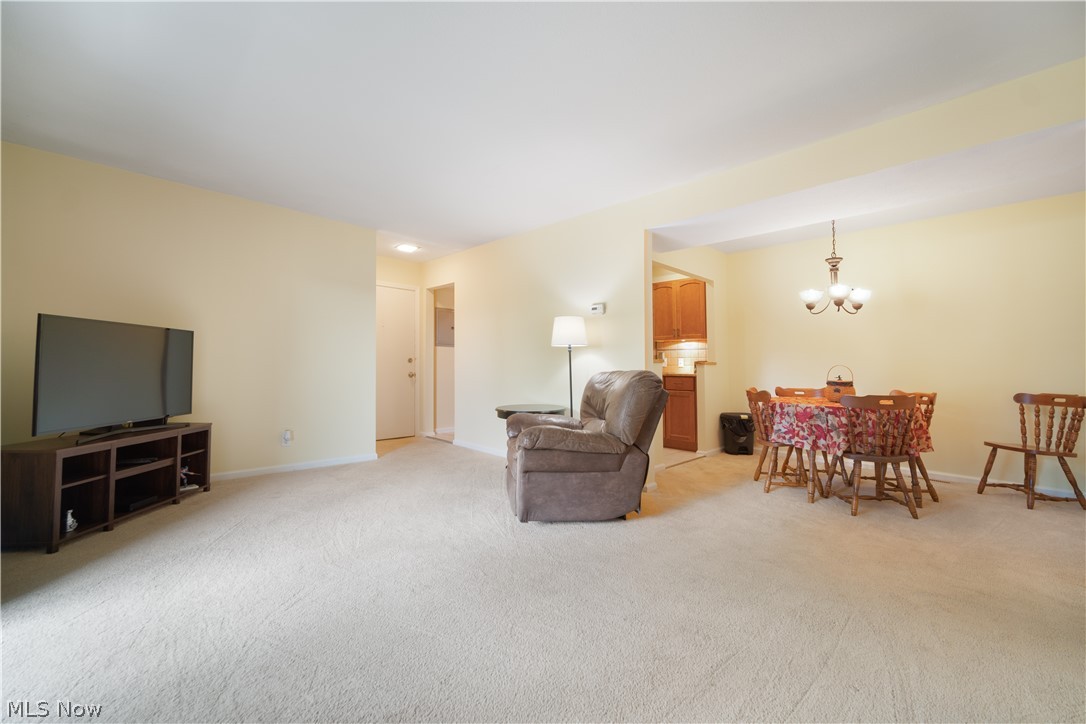 Georgetown/Lyndhurstcondo - Residential