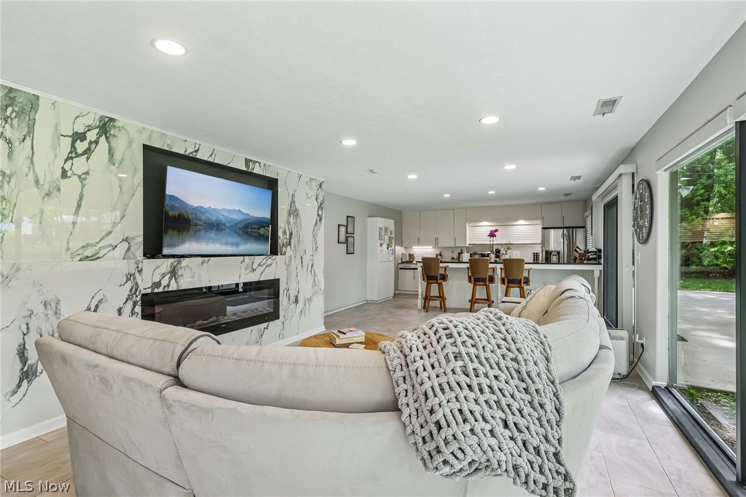 2380 Amesbury Road