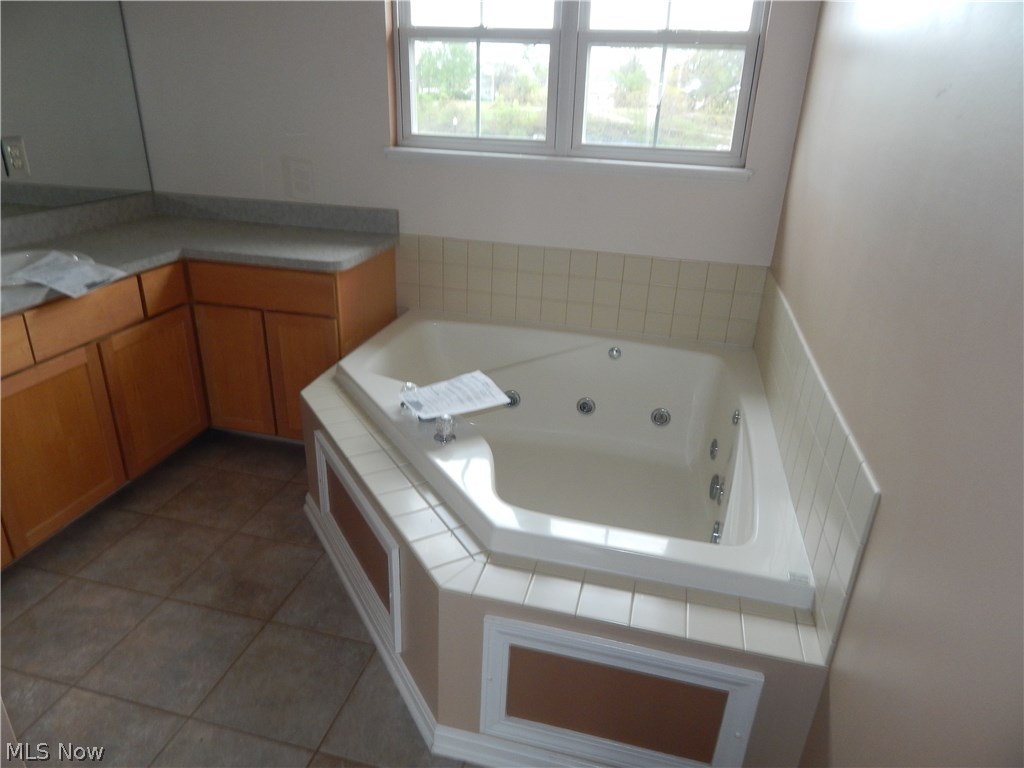 Harbor Walk/Black River 04 - Residential