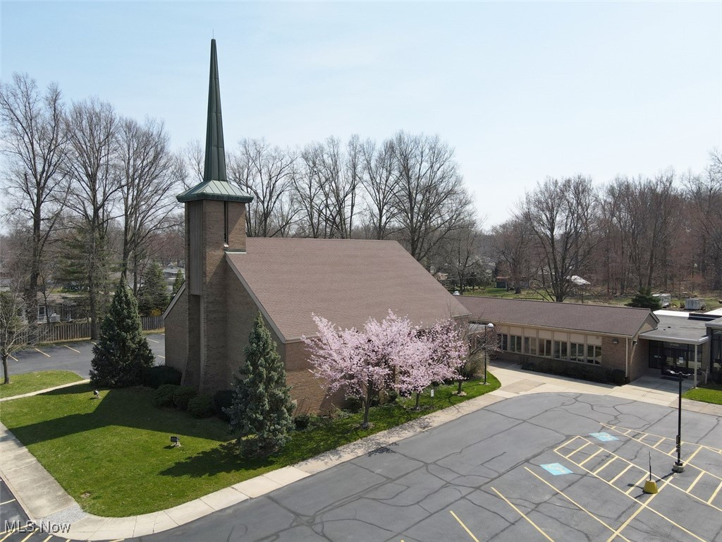 33119 Electric Boulevard, Avon Lake, Ohio image 1