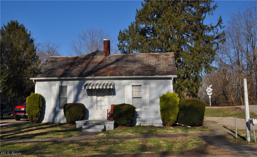 Photo of 416 High Street, Dresden, OH 43821 (MLS # 5192463)