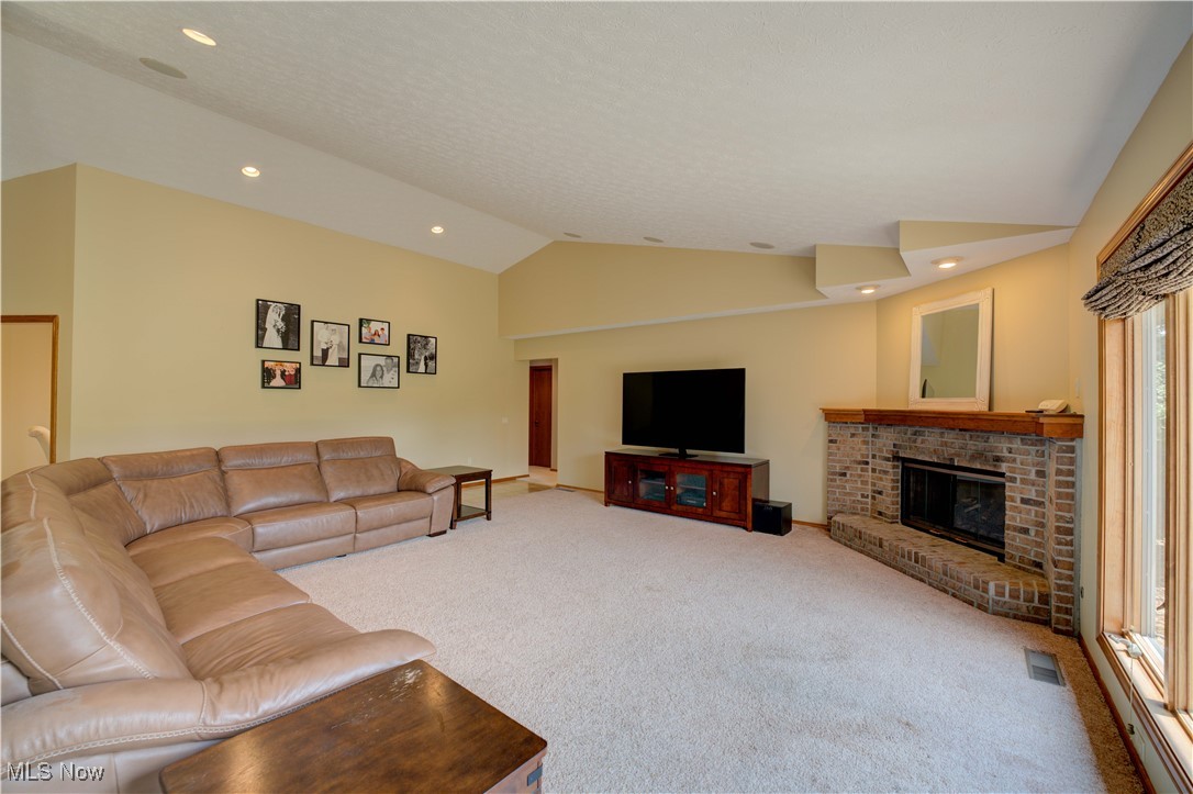 8904 Riverwood Drive