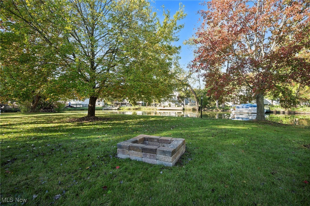 Aurora Shores - Residential