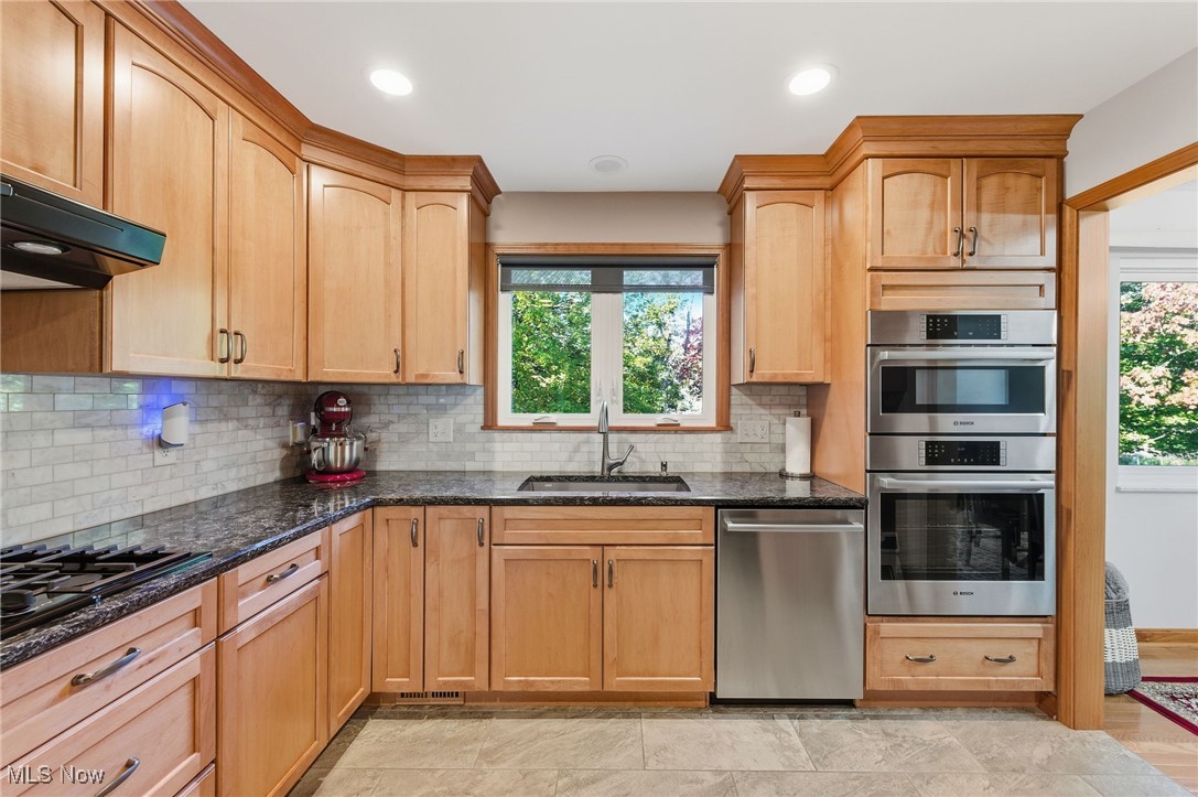 Aurora Shores - Residential