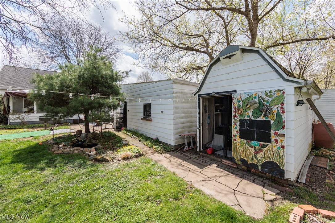 294 West Street, Berea, Ohio image 32