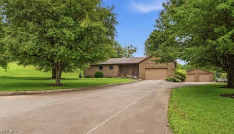 Homes For Sale - 1107 Mill Branch Road<br/> Belpre, OH 45714
