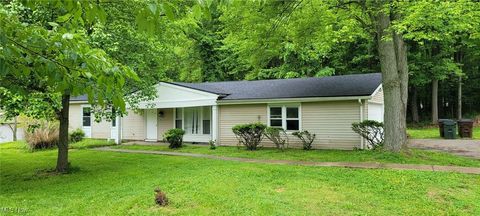 445 Houghton Road Sagamore Hills OH 44067