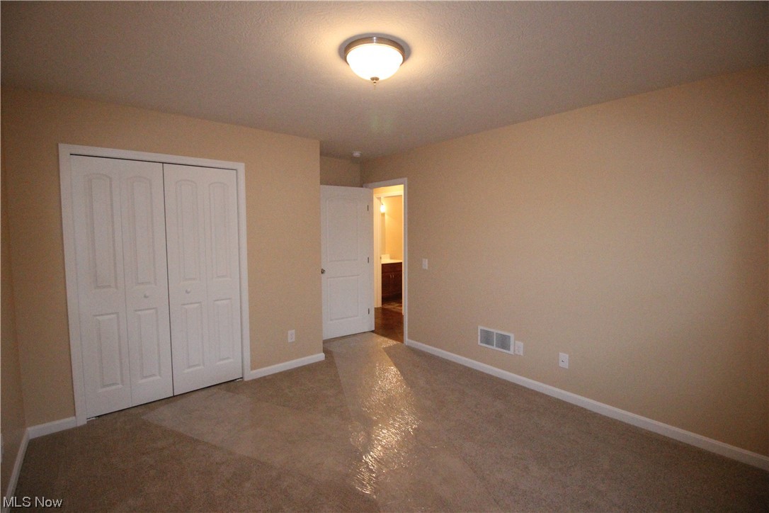 5960 Perry Hills Drive, Canton, Ohio image 18