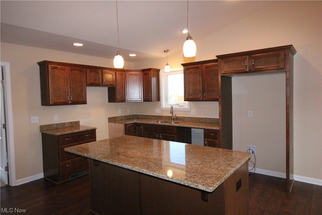 5960 Perry Hills Drive, Canton, Ohio image 6