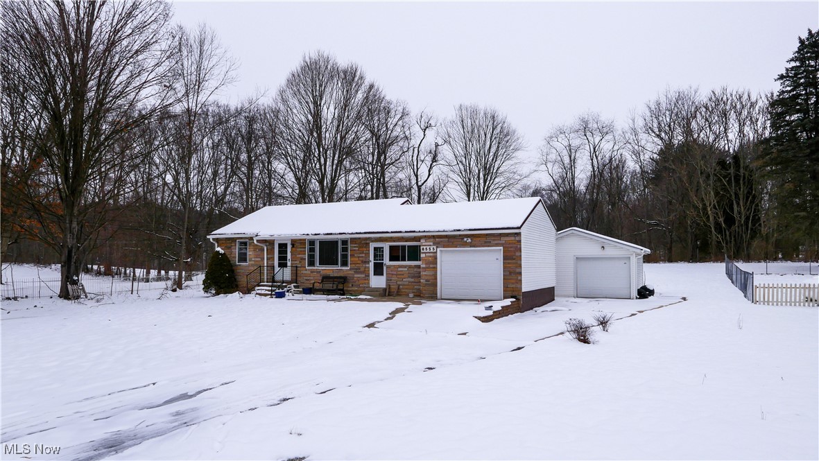 8555 Davis Street, Garrettsville, Ohio image 3